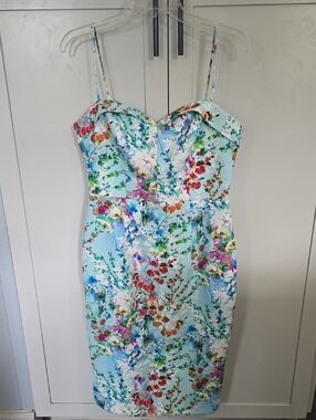 Black Halo Neiman Marcus NWT Size 10 Floral Dress